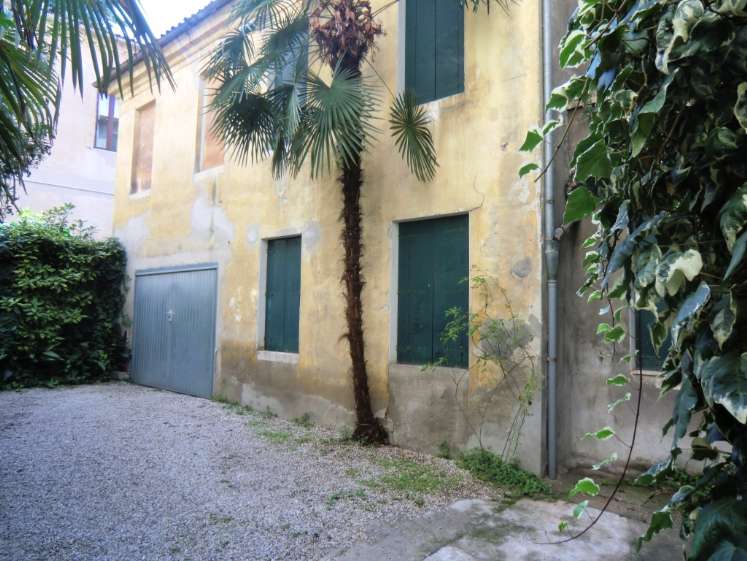 Immobiliare: comprare il “vecchio” premia soprattutto nei grandi ... Comprare casa da ristrutturare