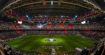 L’Amsterdam Arena si illumina con Eaton, Nissan e The Mobility House